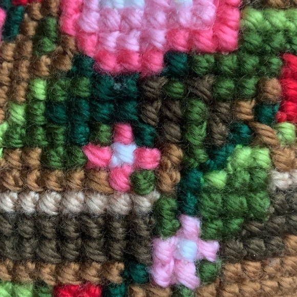 Vintage needlepoint bird house pillow throw cushion - Picture 8 of 11